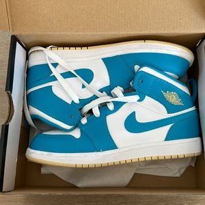 Jordan 1 mid (ps) - youth size 2.5